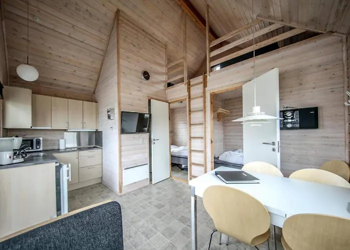 Сasa de vacaciones 4 Star In *